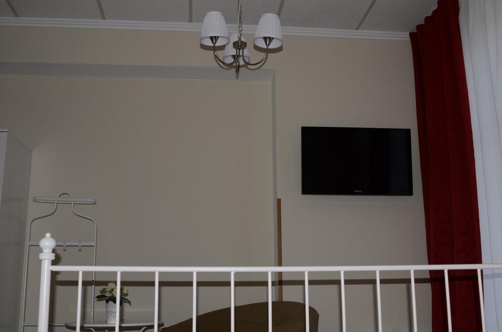 Artmotel & Bistro Hateg Bilik gambar